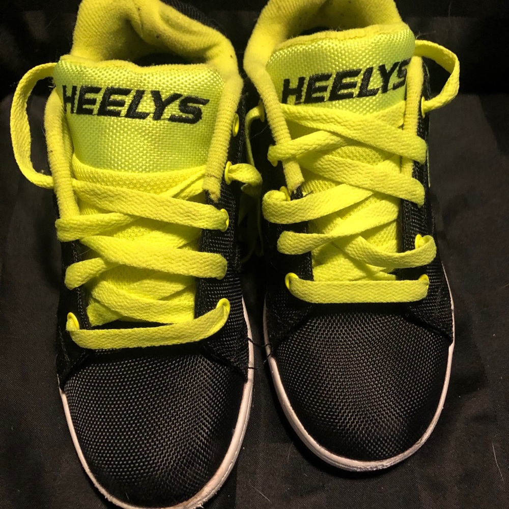 Boys Heelys